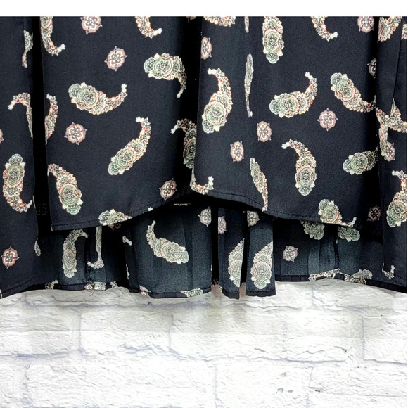 Women's PLUS SIZE Black Paisley Long Sleeve Tunic Crochet Pleated Tunic XXL - Picture 5 of 10